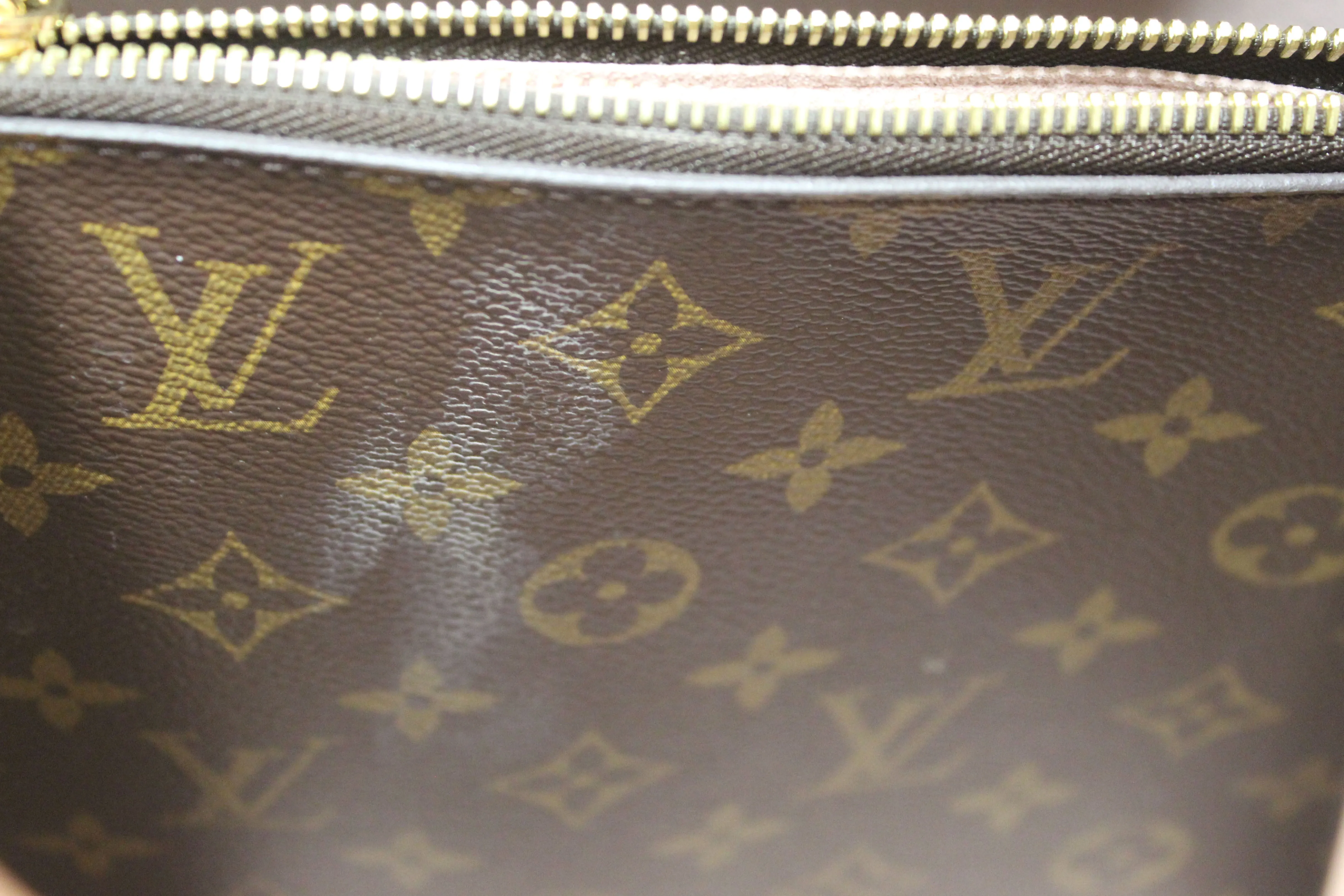 Louis Vuitton Classic Monogram Pink NeoNoe Shoulder Bag